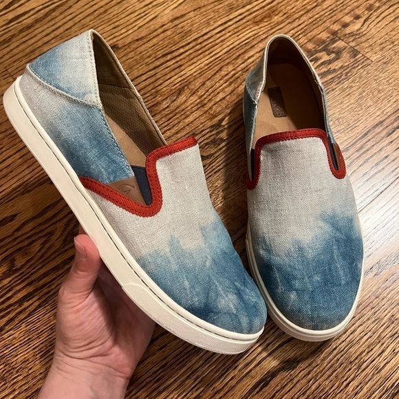 Olukai | Pehuea Limited Edition Slip On Sneakers Hawaiian Blue Tie Dye US 9 - Picture 1 of 7